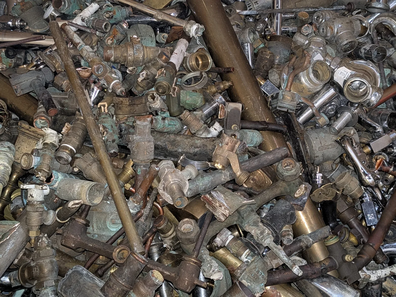 Yellow Brass scrap metal example - Image 1 of 3