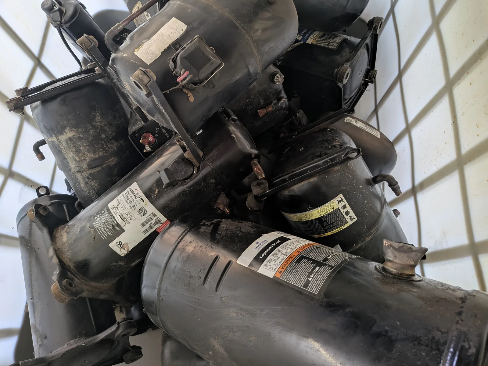 Compressor (AC) scrap metal example - Image 3 of 3