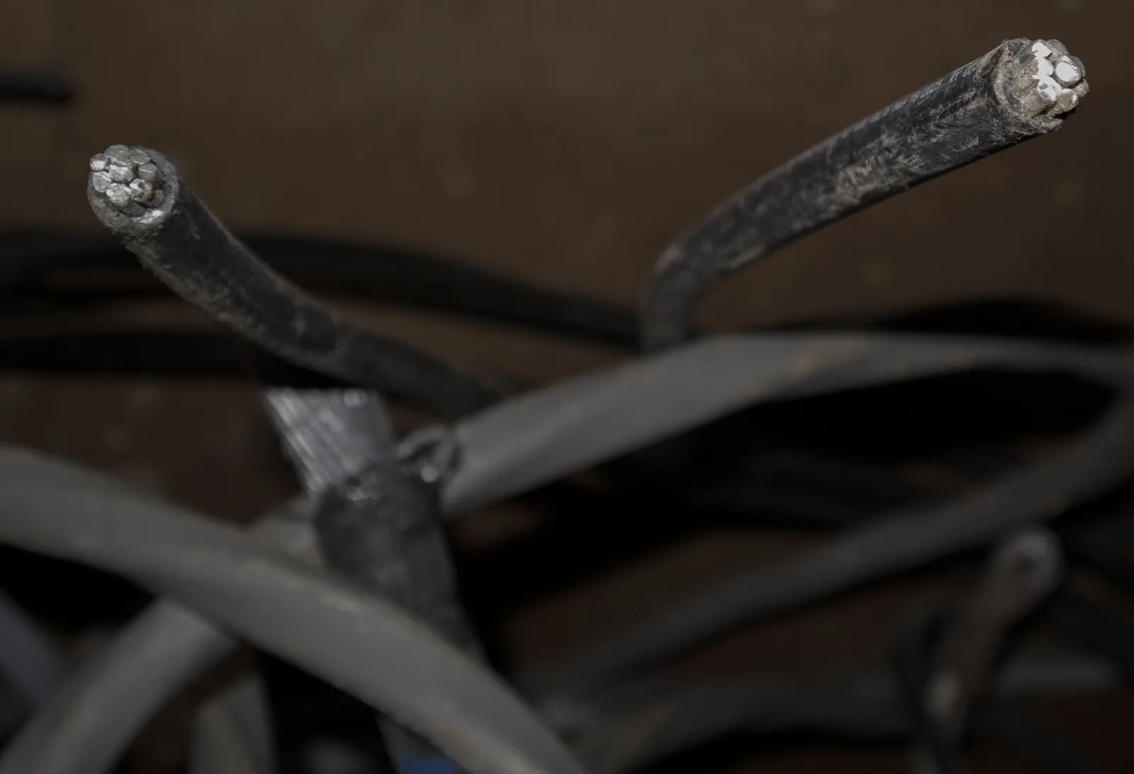 NEO Wire scrap metal example - Image 2 of 2